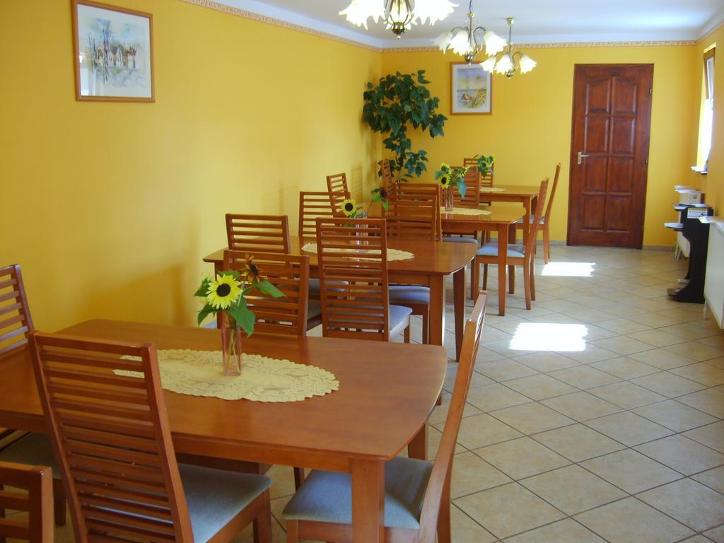Bed and Breakfast Szuts Panzio Fertőrákos Exterior foto